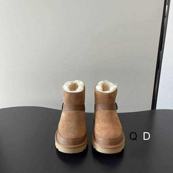 Picture of UGG Shoes _SKUUGGsz35-40GDT112019662